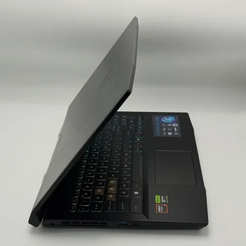 MSI Katana A15 AI / Ryzen 7 8845HS / 16 Go DDR5 / RTX 4060 / QHD 165Hz