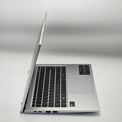 ACER SWIFT GO 14 OLED Tactile / 14th ULTRA 7 155H / 16GO DDR5 / 1TO SSD / 14" FHD+ Tactile