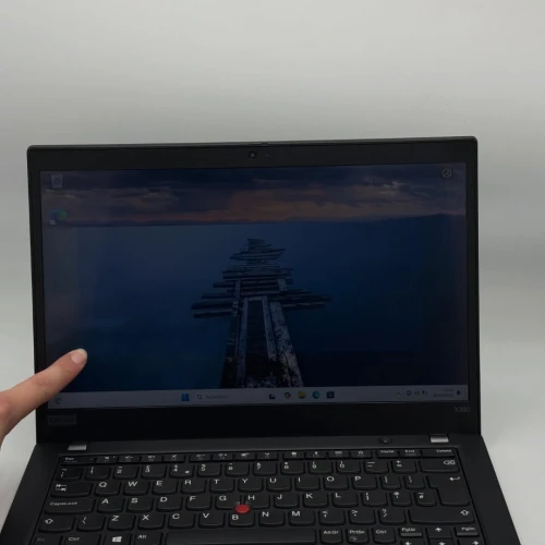 Lenovo ThinkPad X390 Tactile / i7-8565U / 16 Go DDR4 / 256 Go SSD / 13.3 FHD