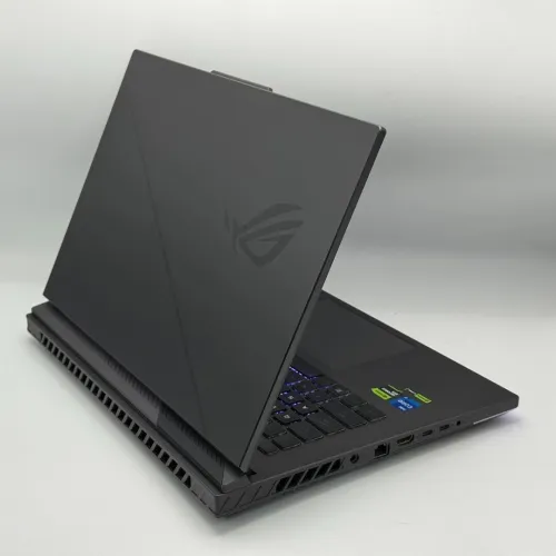 ASUS ROG Strix G16 (G614J) / i7-13650HX / 16 Go DDR5 / RTX 4060 / QHD+ 240Hz