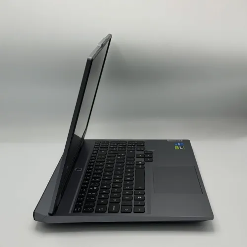 Lenovo LOQ 15 / i5-13450HX / 24 Go DDR5 / 1 To SSD / RTX 5050 8 Go / 15.6 FHD 144Hz
