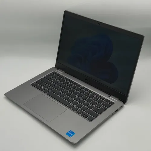 Dell Latitude 3340 / i5-1335U / 8 Go DDR5 / 256 Go SSD / 13.3 FHD