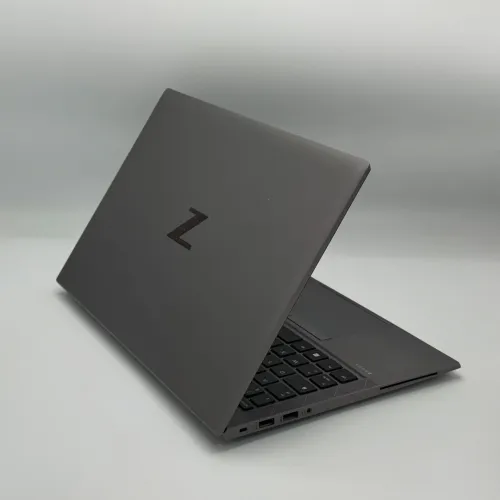 HP ZBOOK FIireFly G8 / 11th I7-1185G7 / 16Go DDR4 / 256Go SSD / 14 FHD