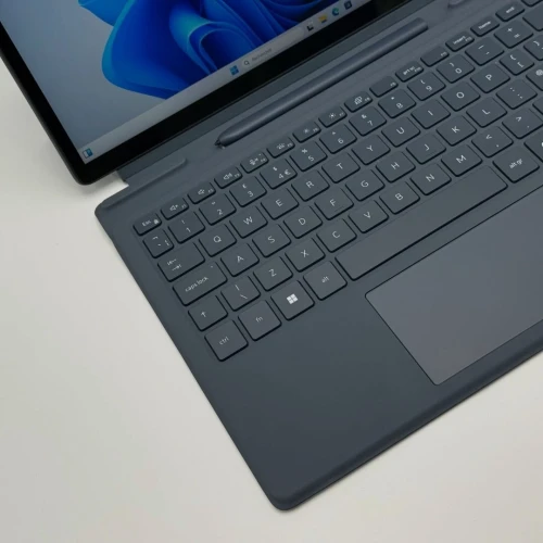 Dell Latitude 7350 Detachable Avec STYLET : Lultra-portable avec Intelligence Artificielle