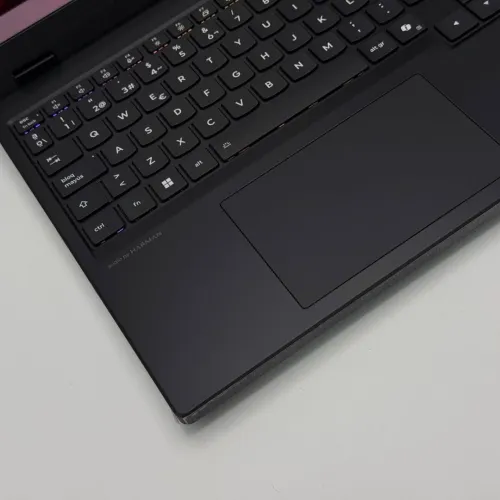 LENOVO LEGION 5 OLED / 13th I7-13650Hx / 32Go DDR5 / 1To SSD / NVIDIA RTX 5060 8Go /15.1 (2K+) 165Hz