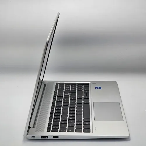 HP PROBOOK 450 G8 / 11th I7-1165G7 / 16GO DDR4 / 512SSD / 15.6" FHD