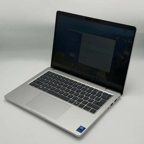 Dell Pro Plus 14 / Ultra 5 235U vPro / 16 Go DDR5 / 512 Go SSD / 14 FHD+