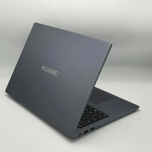 Huawei MateBook D16 / i5-12450H / 16 Go / 512 Go SSD / 16 FHD+