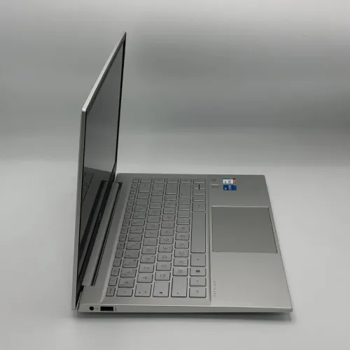 HP PAVILION 14 / 12th I5-1235U / 8Go DDR4 / 256SSD / 14 FHD