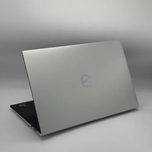 DELL XPS 15 9530 / 13th I7-13700H / 16 DDR5 / 512Go SSD / NVIDIA RTX 4050 6Go / 15 FHD+