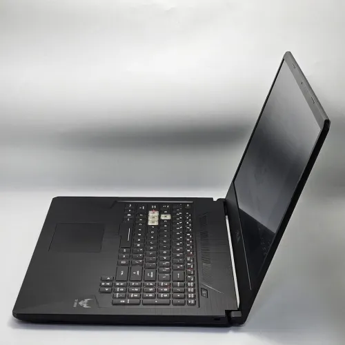 ASUS TUF GAMING / RYZEN 7 3750H / 16GO DDR4 / 512SSD / NVIDIA GTX 1650 04Go / 17.3" FHD