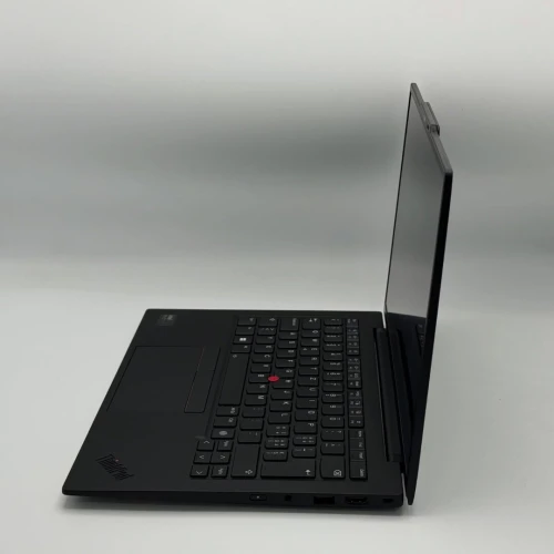 Lenovo ThinkPad X1 Carbon Gen 12 / Ultra 7 155U / 32 Go DDR5 / 1 To SSD / 14 FHD+