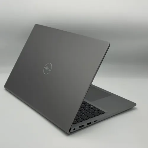DELL VOSTRO 3530 / 13th I5-1335U / 16Go DDR4 / 512SSD / 15.6 FHD 120Hz