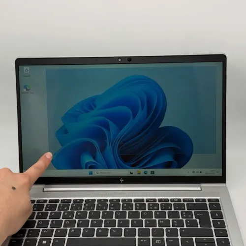 HP EliteBook 640 G10 Tactile / i7-1365U / 32 Go / 1 To SSD / 14 FHD