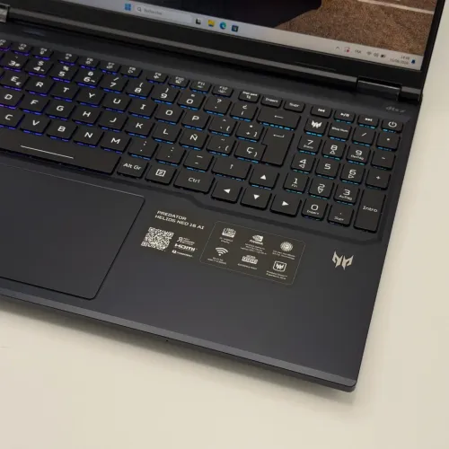 Acer Predator Helios Neo 16 AI / Core Ultra 9 275HX / RTX 5070 / 32 Go DDR5