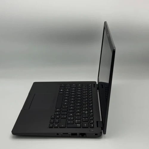 DELL LATITUDE 5300 / 8th I7-8665U / 16Go DDR4 / 512SSD / 13.3 FHD