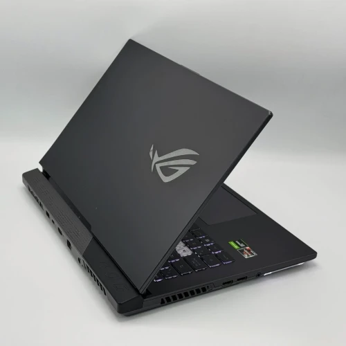 ASUS ROG STRIX G15 / AMD RYZEN 7 4800H / NVIDIA GTX 1650 / 16Go DDR4 / 512SSD / 15.6 FHD 144Hz