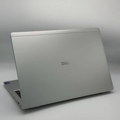 Dell Pro 16 Plus / Intel Core Ultra 7 266V / 16 Go DDR5 / 16 Tactile