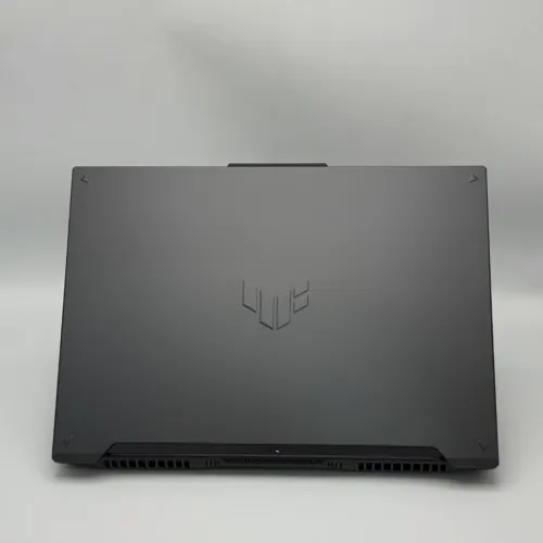 ASUS TUF Gaming A16 / Ryzen 7 7445HS / RTX 4050 / 144Hz