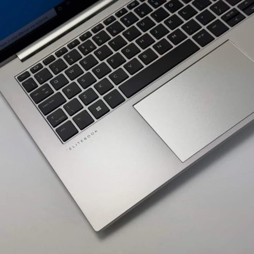 HP ELITEBOOK 840 G10 / 13th I7-1370P / 32Go DDR5 / 512Go SSD / 14  FHD+