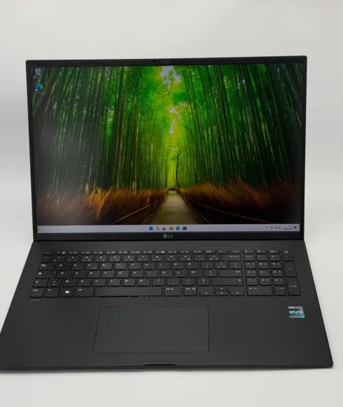 LG GRAM 17 OLED / i7-1260P / 32Go DDR5 / 1To SSD NVMe