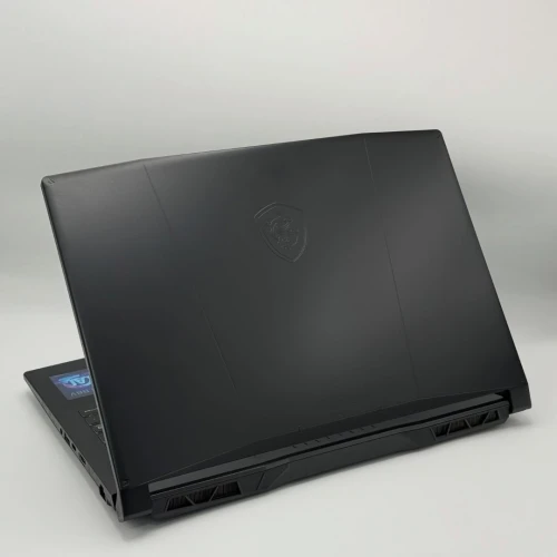 MSI Katana A15 AI / Ryzen 7 8845HS / 16 Go DDR5 / RTX 4060 / QHD 165Hz