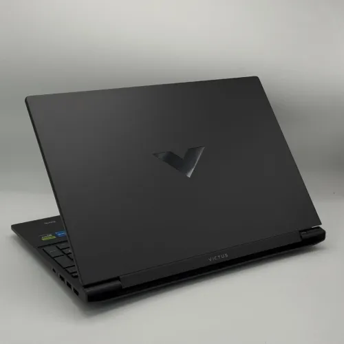 HP Victus 15 / i5-13420H / RTX 4050 / 16Go / 512Go / 15.6 FHD 144Hz