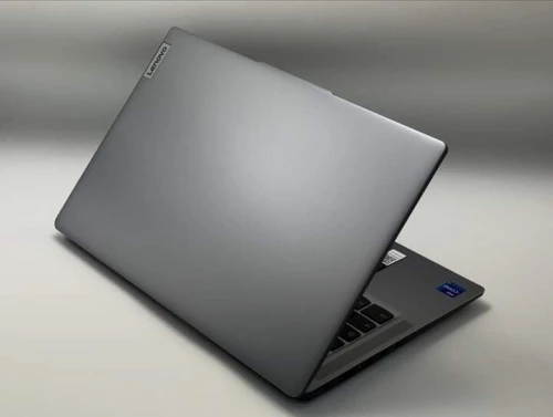 LENOVO IDEAPAD SLIM 3 / 13th I7-13620H / 16GO DDR5 / 512SSD / 14 FHD