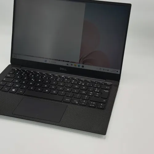 DELL XPS 7390 / 10th I7-10510U / 16Go / 512 SSD / 13.3 FHD