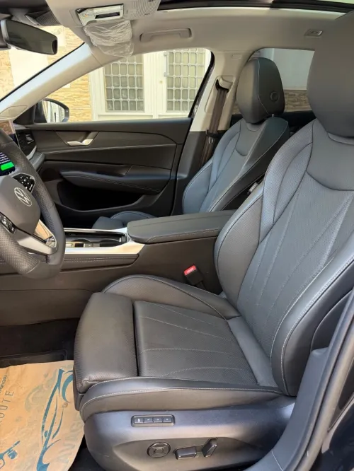 Volkswagen Passat 2025 Pro