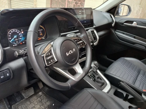 Kia Sonet  2025 Luxury