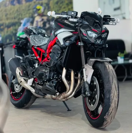 Kawasaki Z900 2025