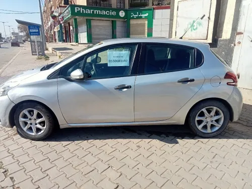 Peugeot 208 2016 Access Facelift