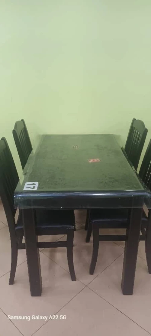 TABLE RESTAURANT