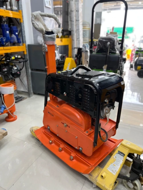 ROULEAU COMPACTEUR / 2 CYLENDERS 840KG - CONDUCTEUR /  2 CYLENDERS 860-730KG / 1 CYLENDER 298KG