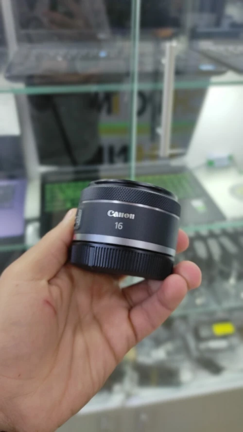 CANON RF 16 MM 2.8 
