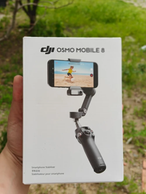 DJI OSMO MOBILE 8
