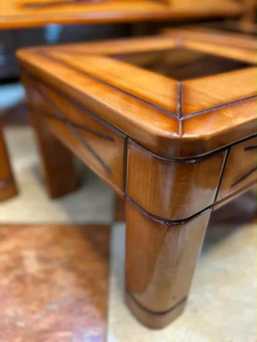 Table de basse avec deux petit table