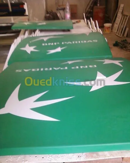 fabricant  enseigne lumineuse  