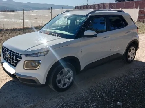 Hyundai Venue  2023 Venue ess