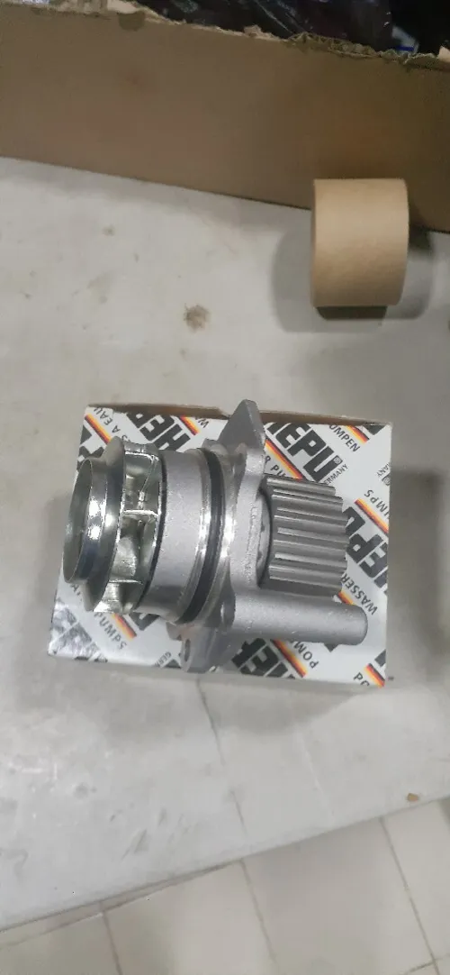 Kit de chaîne avec pompe à eau 03l