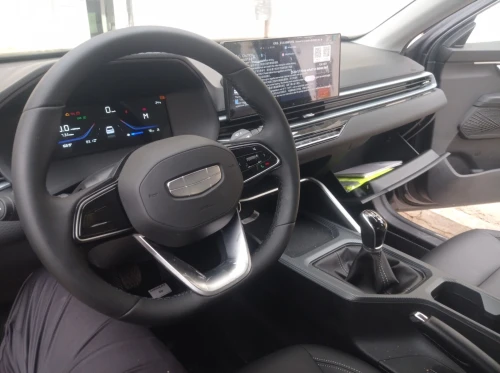 Geely Emgrand 2026 Manuel avec toit