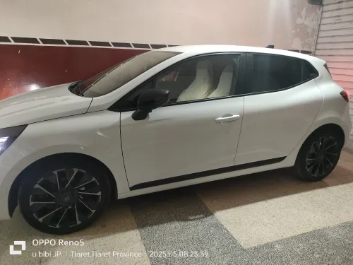 Renault Clio 5  2024 évolution+