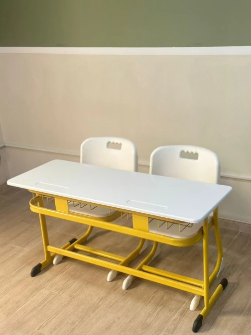 Tables et Chaises Scolaires