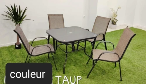 table jardin carre avec 04 chaises en aluminuim