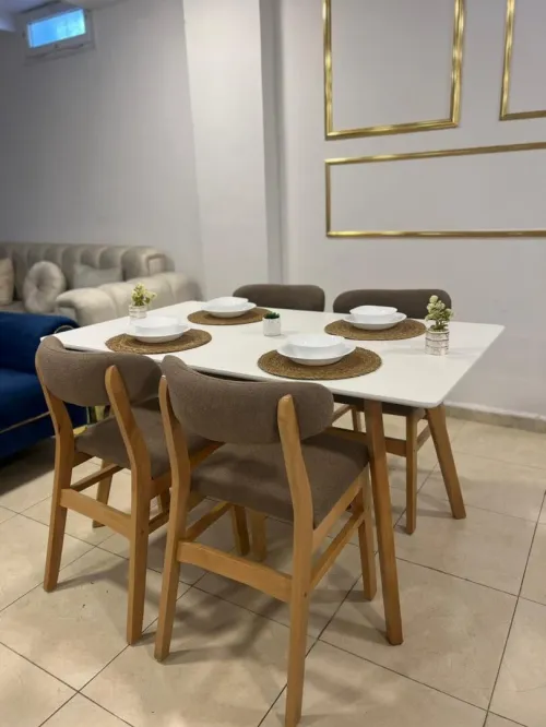 Table de cuisine avec 4 Chaises