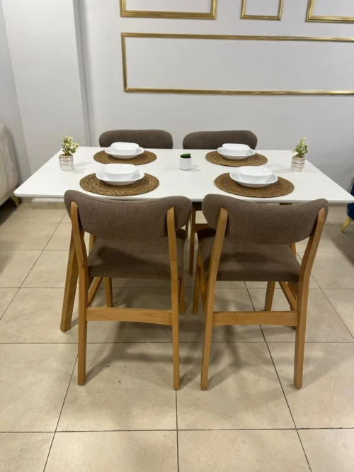 Table de cuisine avec 4 Chaises