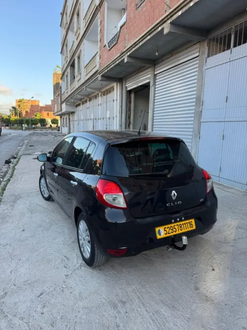 Renault Clio 3 2011 Night and Day