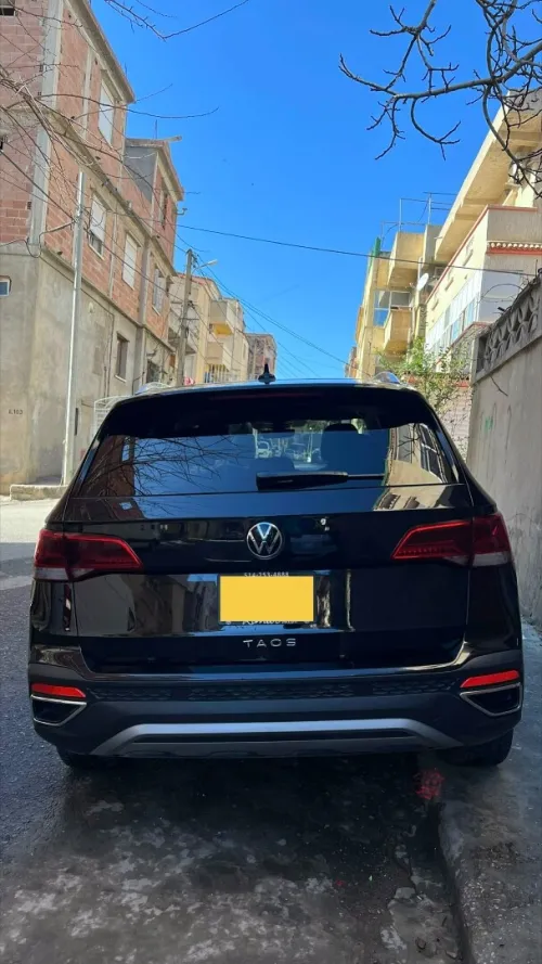 Volkswagen Taos 2024 SE Black 