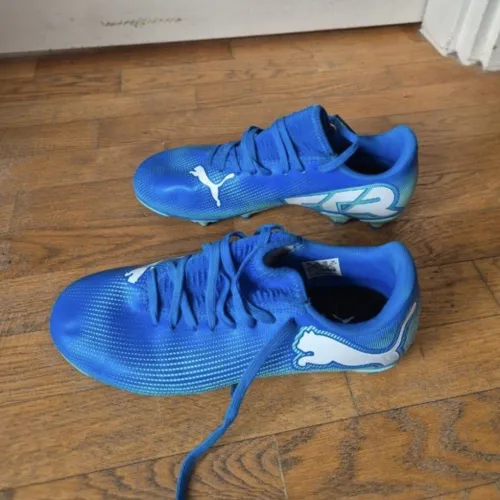 Crampos puma chaussures foot